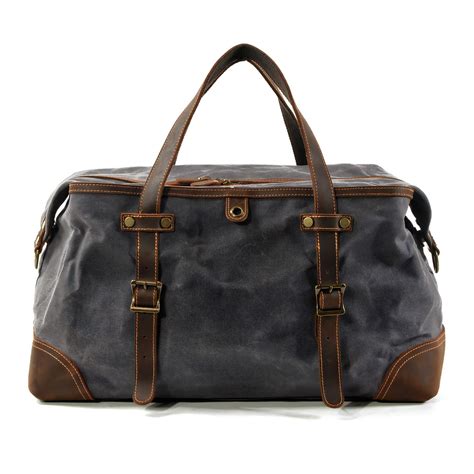 sac de voyage en faux cuir